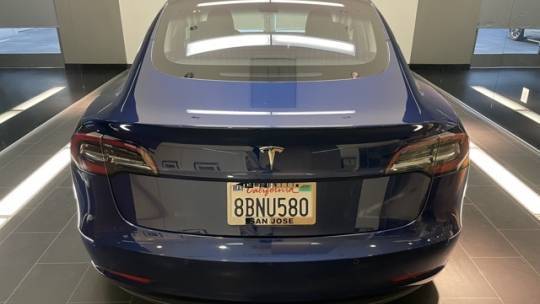 2018 Tesla Model 3 5YJ3E1EA8JF015581