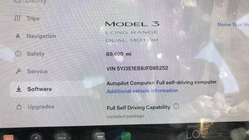 2018 Tesla Model 3 5YJ3E1EB8JF085252