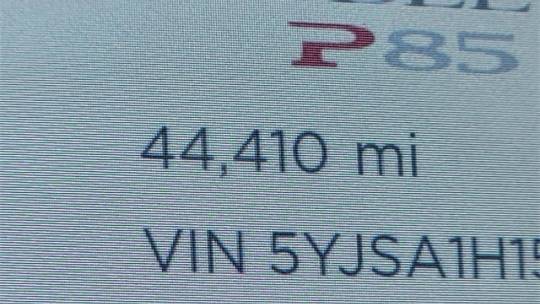 2014 Tesla Model S 5YJSA1H15EFP55212