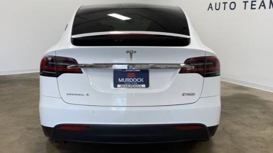 2016 Tesla Model X 5YJXCBE43GF005699
