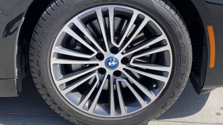 2019 BMW 5 Series WBAJA9C53KB392649