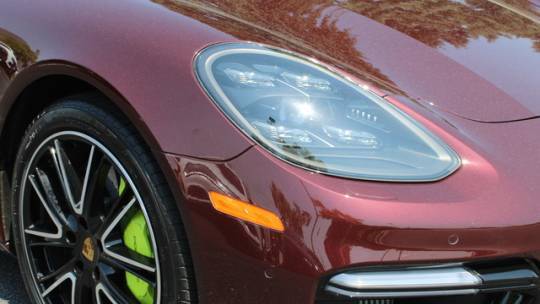 2018 Porsche Panamera WP0CH2A74JL198501