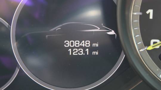 2018 Porsche Panamera WP0CH2A74JL198501