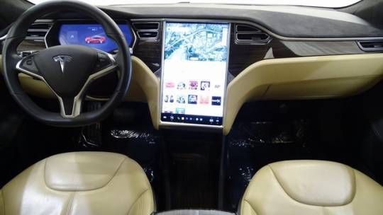 2015 Tesla Model S 5YJSA1H28FF083317