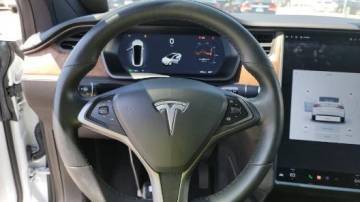 2019 Tesla Model X 5YJXCAE23KF160898