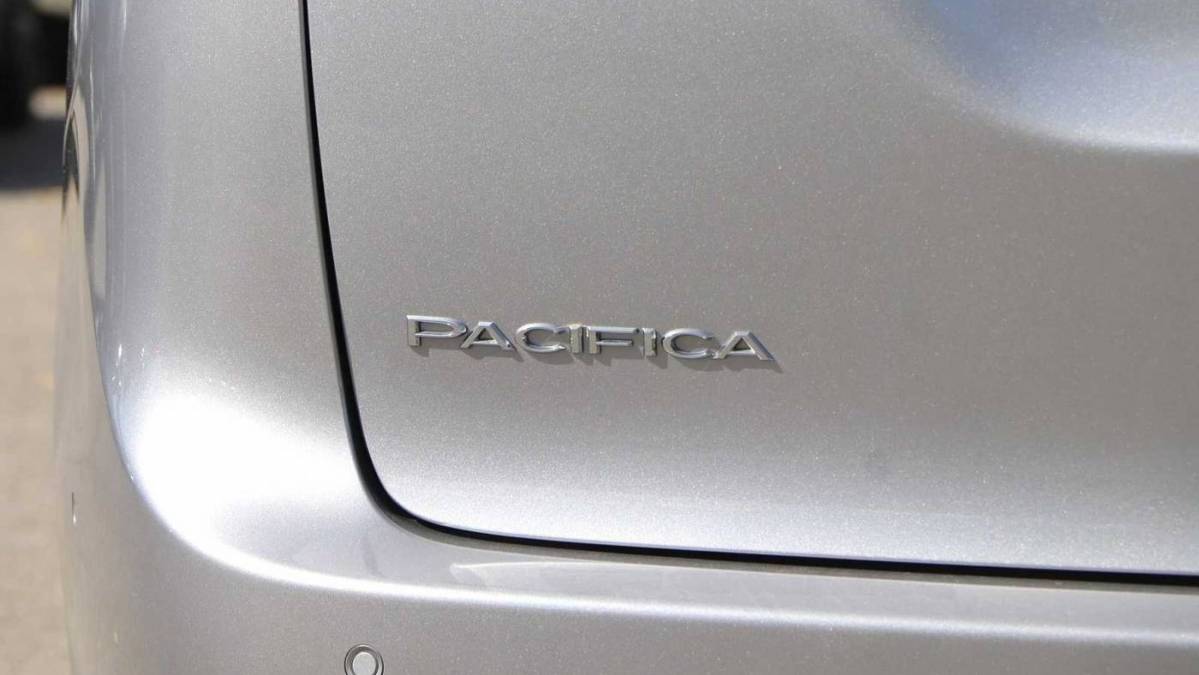 2018 Chrysler Pacifica Hybrid 2C4RC1N76JR129474