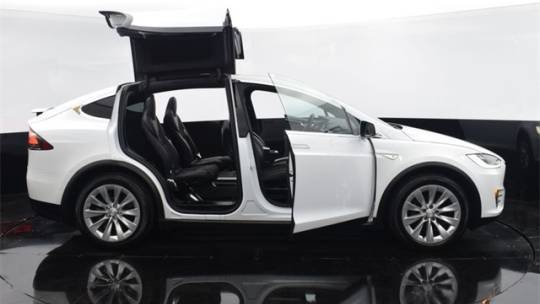 2016 Tesla Model X 5YJXCBE22GF018474