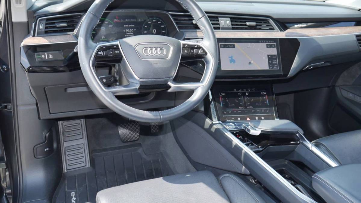 2019 Audi e-tron WA1VAAGE9KB023840