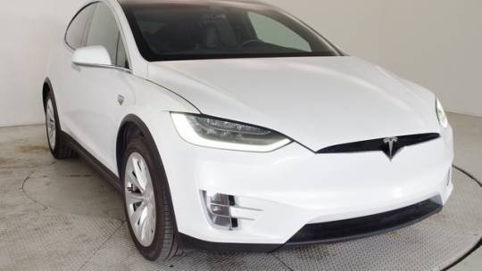 2018 Tesla Model X 5YJXCDE25JF143634