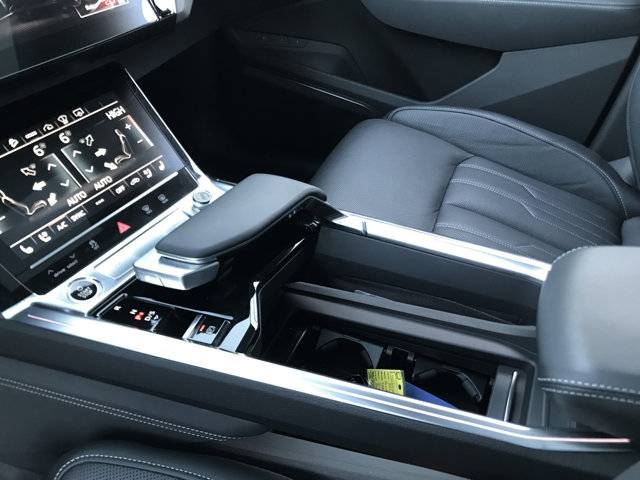 2021 Audi e-tron WA1VABGE2MB003468