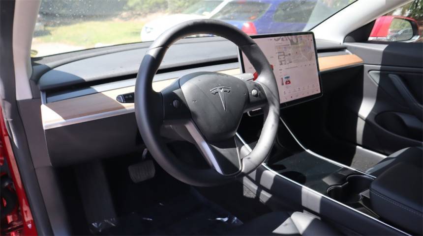 2019 Tesla Model 3 5YJ3E1EA1KF421218