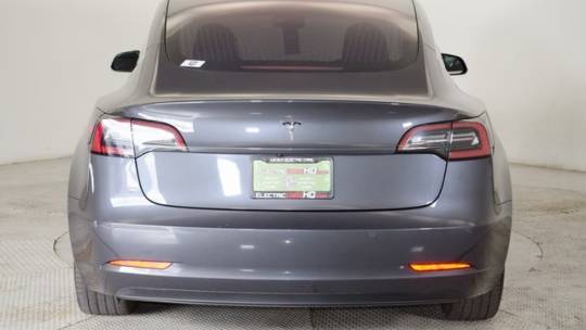 2018 Tesla Model 3 5YJ3E1EA5JF008605