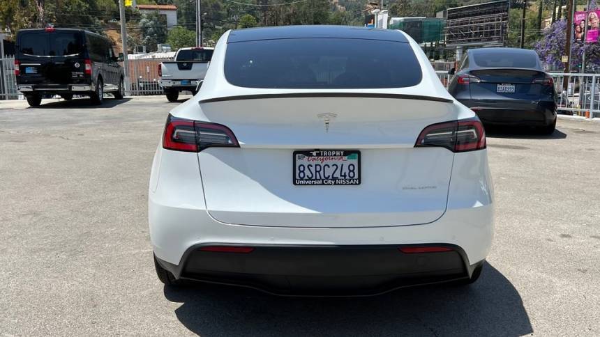 2020 Tesla Model Y 5YJYGDEE1LF056710