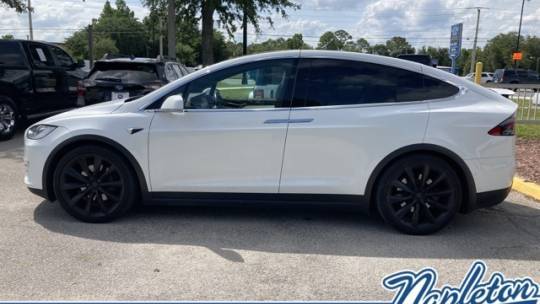 2018 Tesla Model X 5YJXCBE21JF112286