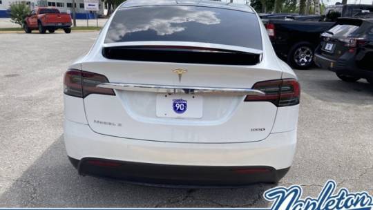 2018 Tesla Model X 5YJXCBE21JF112286