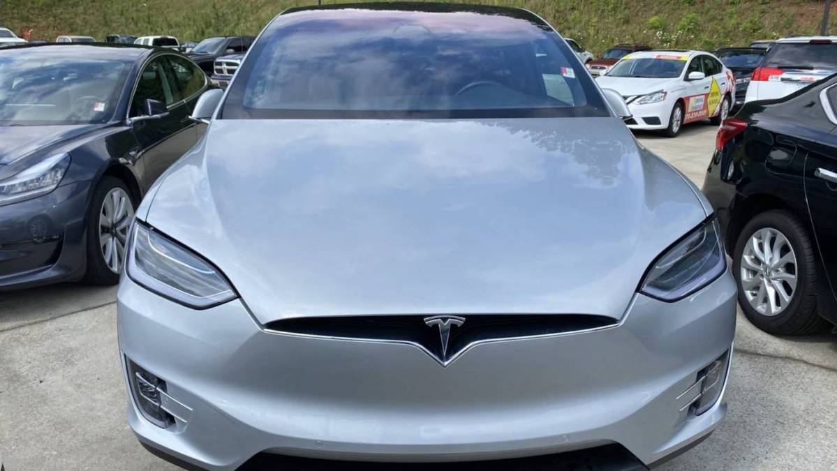 2018 Tesla Model X 5YJXCDE20JF133836