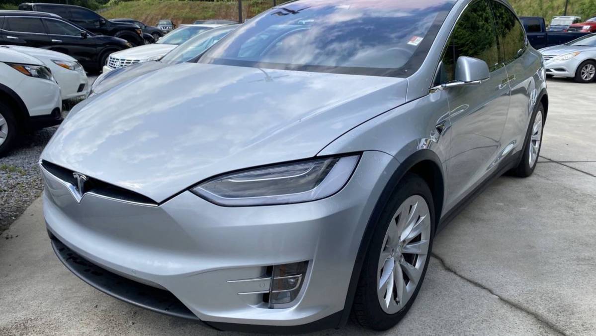 2018 Tesla Model X 5YJXCDE20JF133836