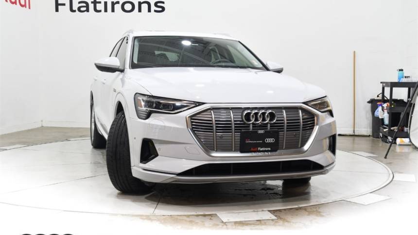 2019 Audi e-tron WA1LAAGE0KB021496
