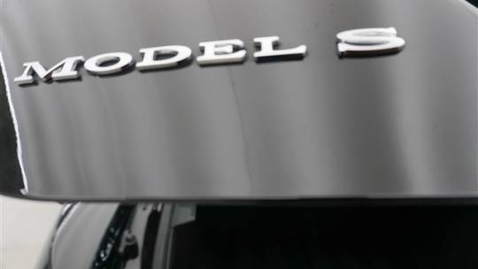2018 Tesla Model S 5YJSA1E25JF272424