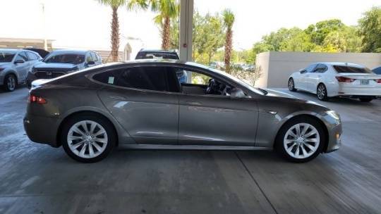 2016 Tesla Model S 5YJSA1E26GF144640