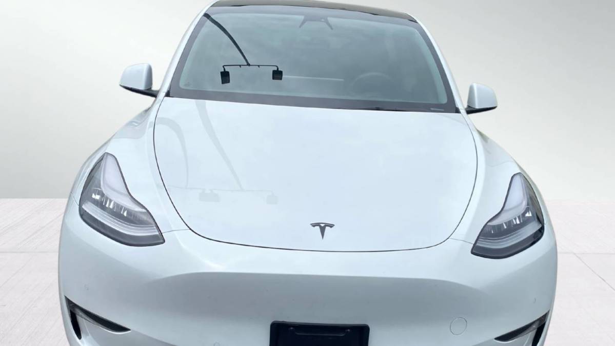 2021 Tesla Model Y 5YJYGDEE0MF102318
