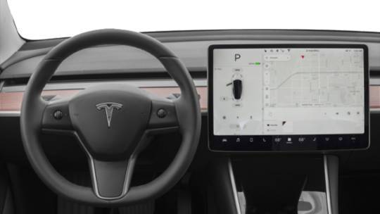 2018 Tesla Model 3 5YJ3E1EAXJF052390