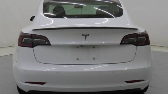 2018 Tesla Model 3 5YJ3E1EBXJF084474