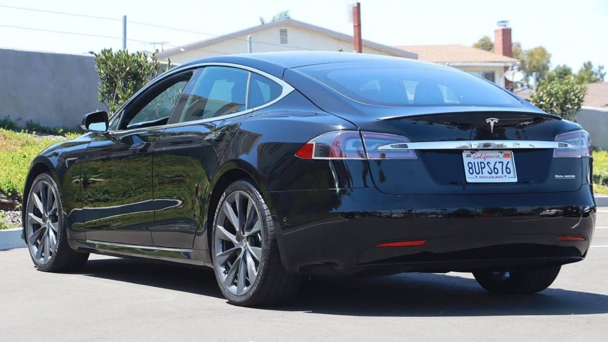 2021 Tesla Model S 5YJSA1E45MF427883