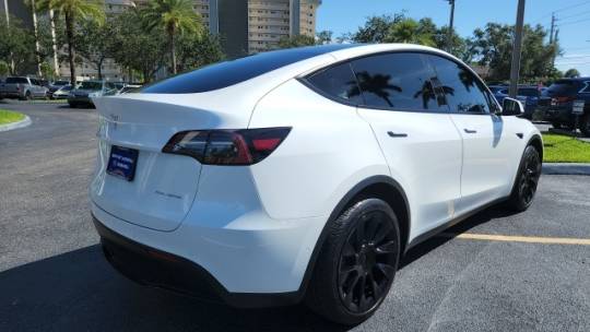 2021 Tesla Model Y 5YJYGDEE2MF162102