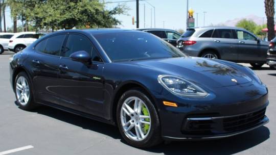 2018 Porsche Panamera WP0AE2A77JL130936