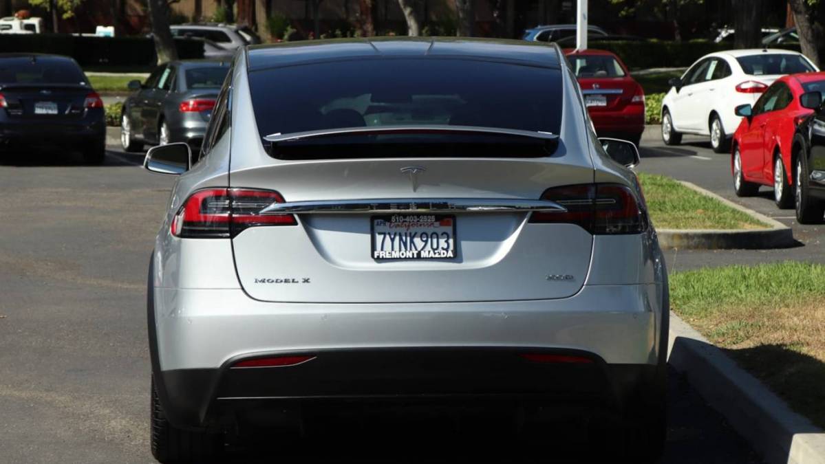 2017 Tesla Model X 5YJXCBE25HF041118
