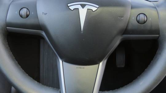 2019 Tesla Model 3 5YJ3E1EAXKF441354