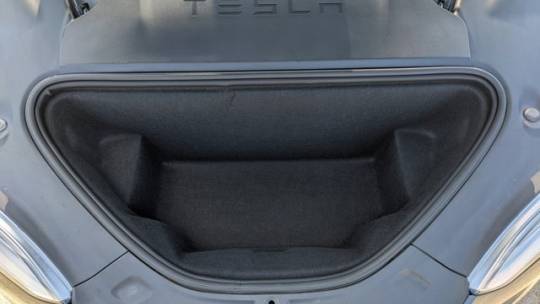 2018 Tesla Model S 5YJSA1E24JF294947
