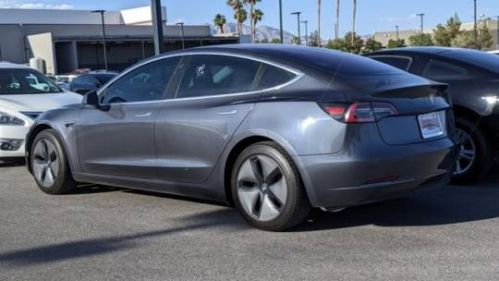 2018 Tesla Model 3 5YJ3E1EA4JF016209