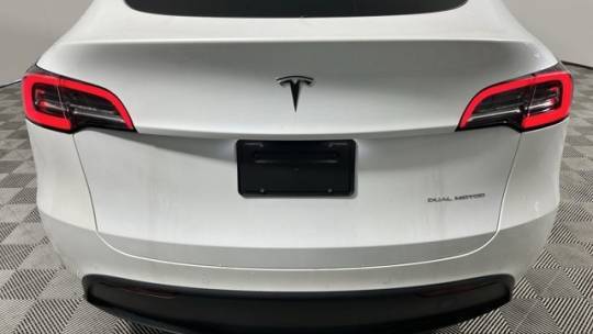 2020 Tesla Model Y 5YJYGDEE9LF012468