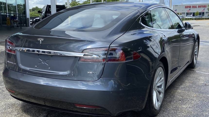 2017 Tesla Model S 5YJSA1E21HF219231