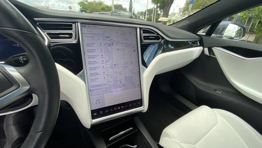 2017 Tesla Model S 5YJSA1E21HF219231