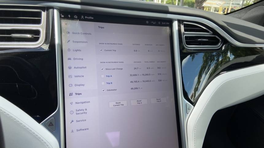 2017 Tesla Model S 5YJSA1E21HF219231