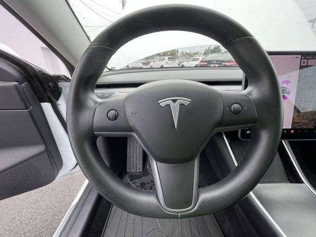 2019 Tesla Model 3 5YJ3E1EA1KF401275