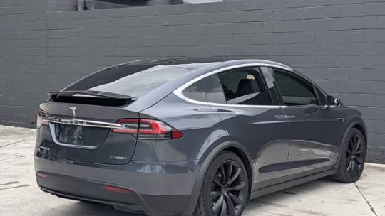2018 Tesla Model X 5YJXCBE29JF139302