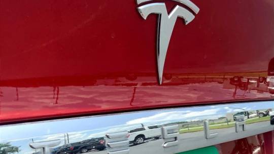 2017 Tesla Model X 5YJXCDE24HF073327
