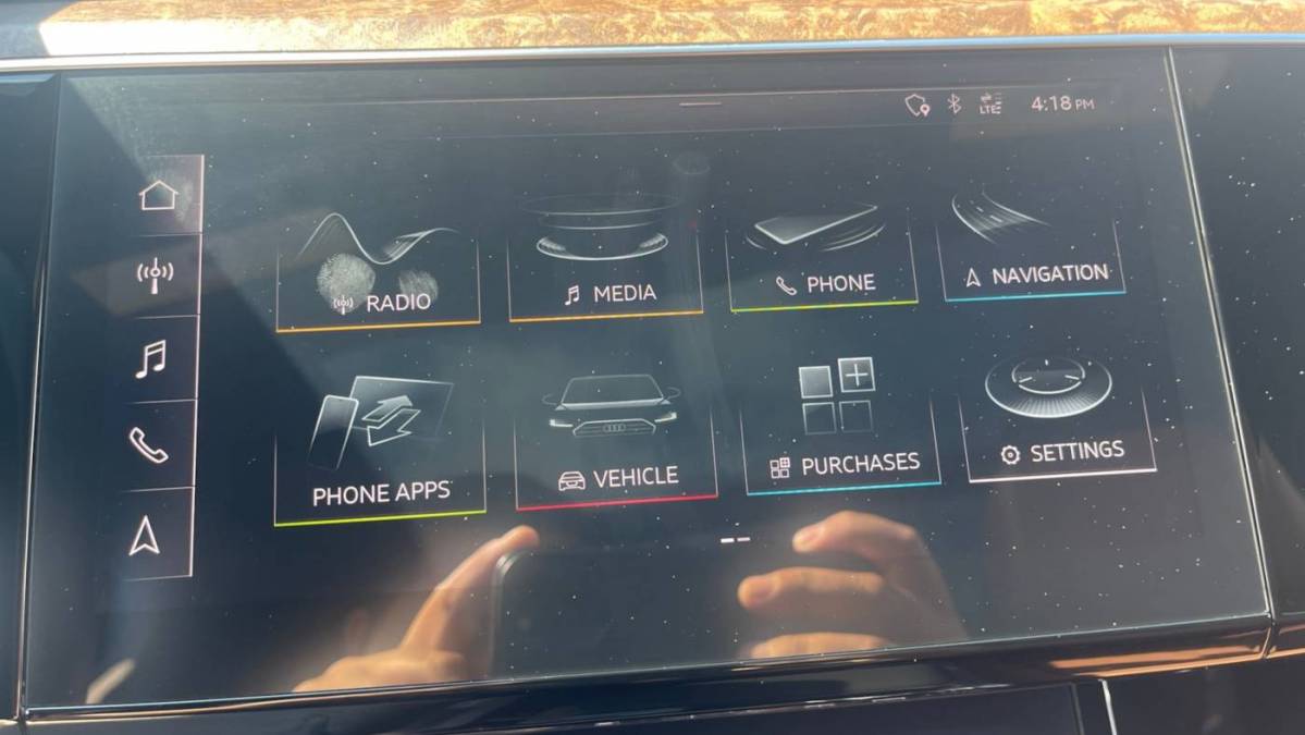 2019 Audi e-tron WA1VABGE4KB009821