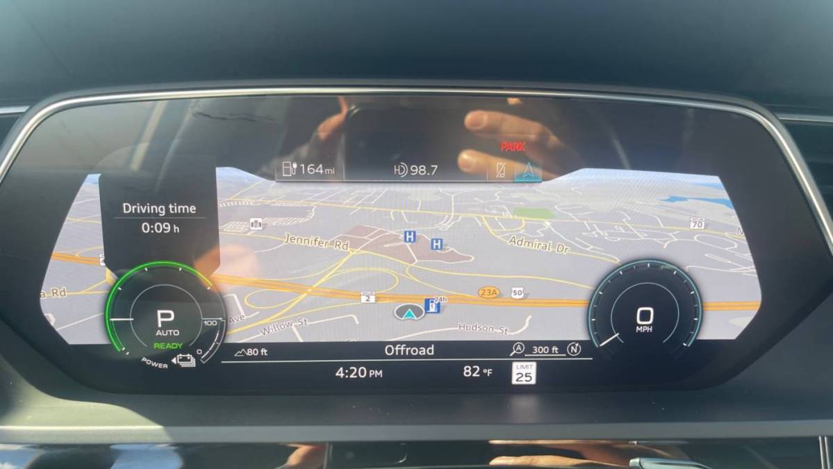 2019 Audi e-tron WA1VABGE4KB009821