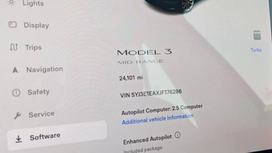 2018 Tesla Model 3 5YJ3E1EAXJF176286