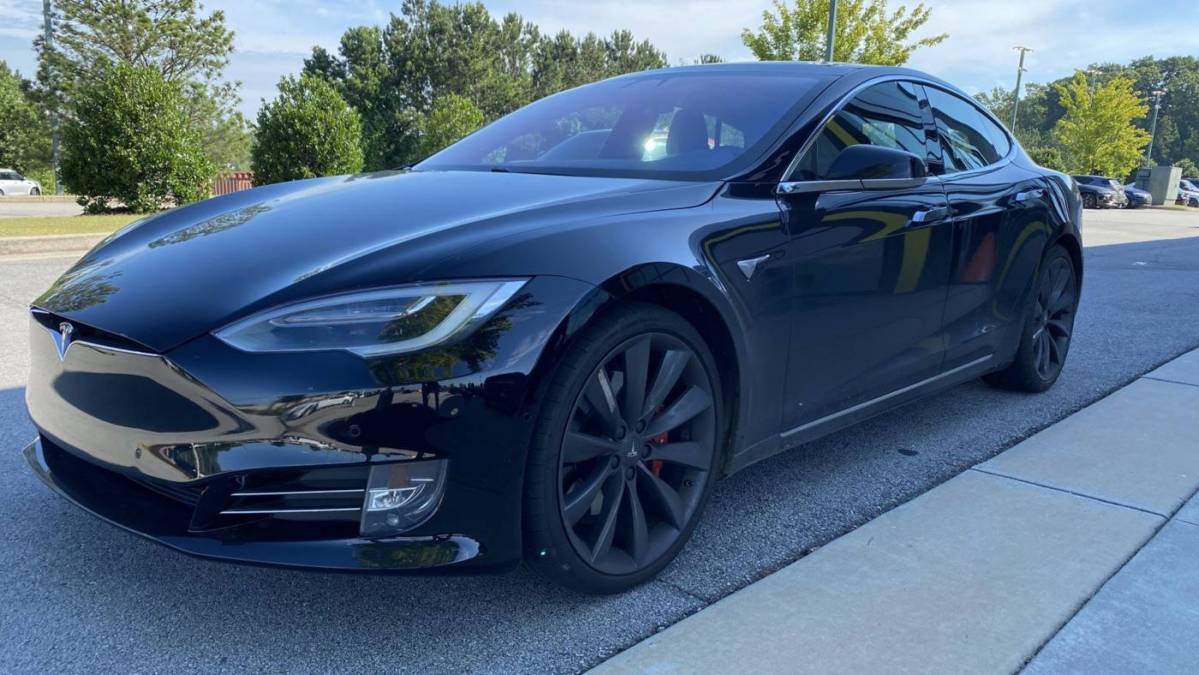 2017 Tesla Model S 5YJSA1E44HF219399