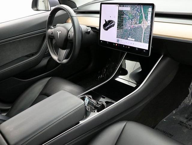 2019 Tesla Model 3 5YJ3E1EA1KF190207