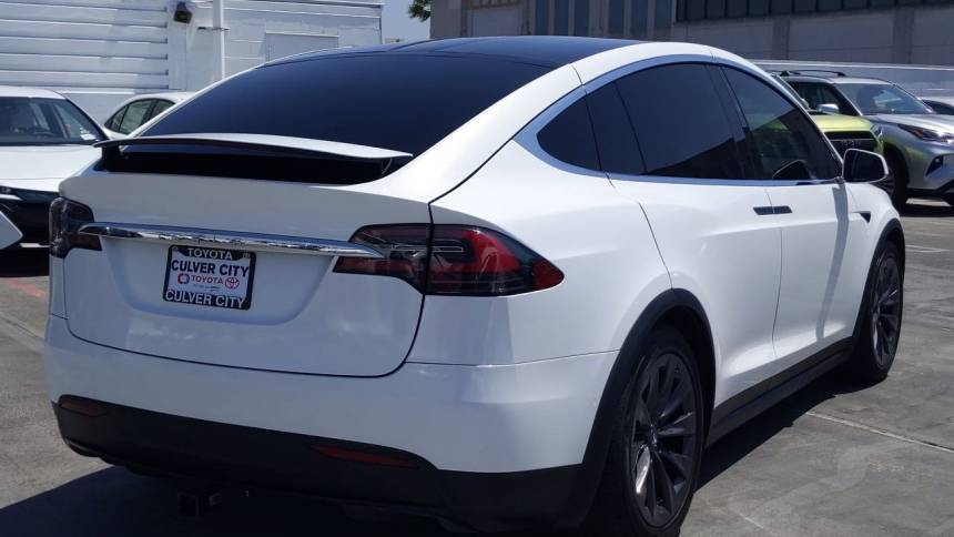 2018 Tesla Model X 5YJXCAE23JF104474