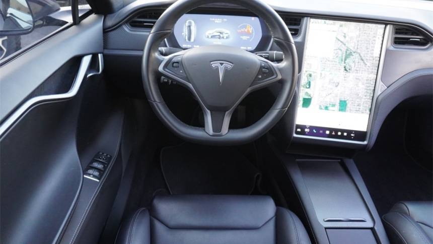 2018 Tesla Model S 5YJSA1E24JF268283