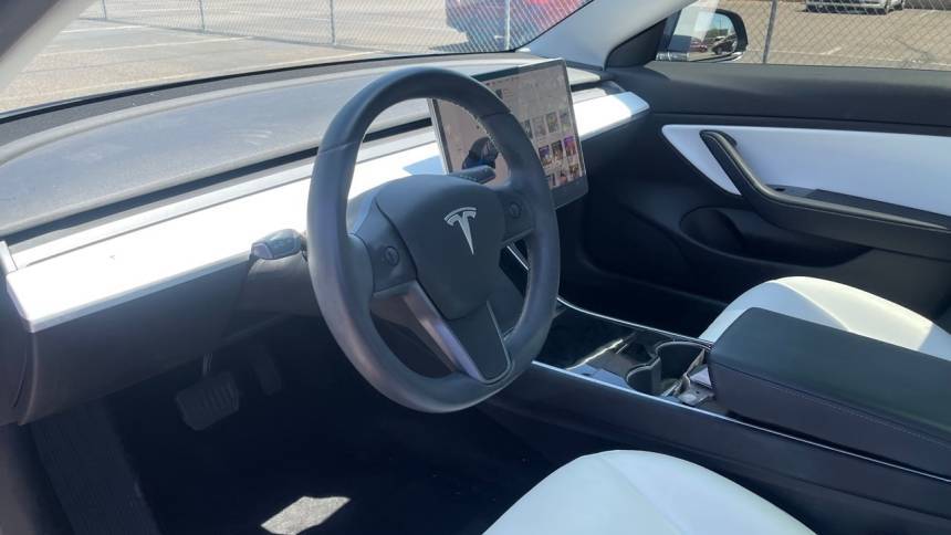 2019 Tesla Model 3 5YJ3E1EB3KF392054
