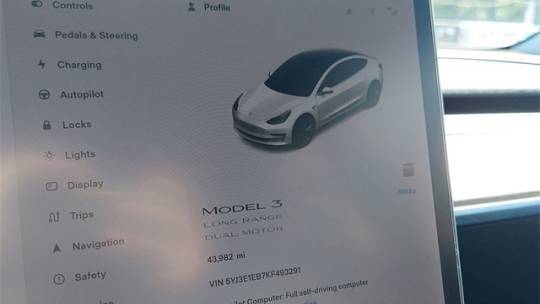 2019 Tesla Model 3 5YJ3E1EB7KF493291